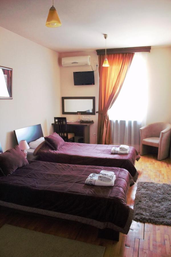 Garni Hotel City Kruševac Esterno foto