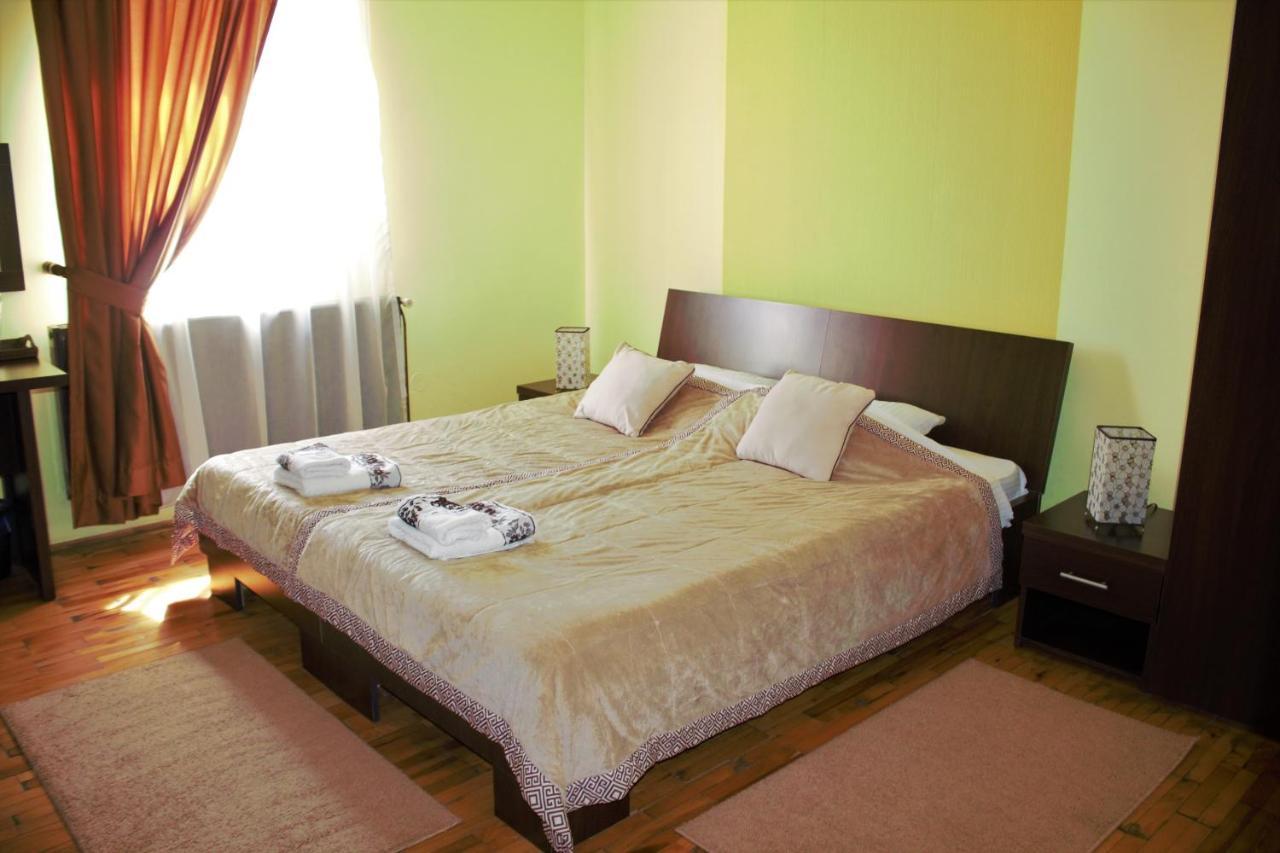 Garni Hotel City Kruševac Esterno foto