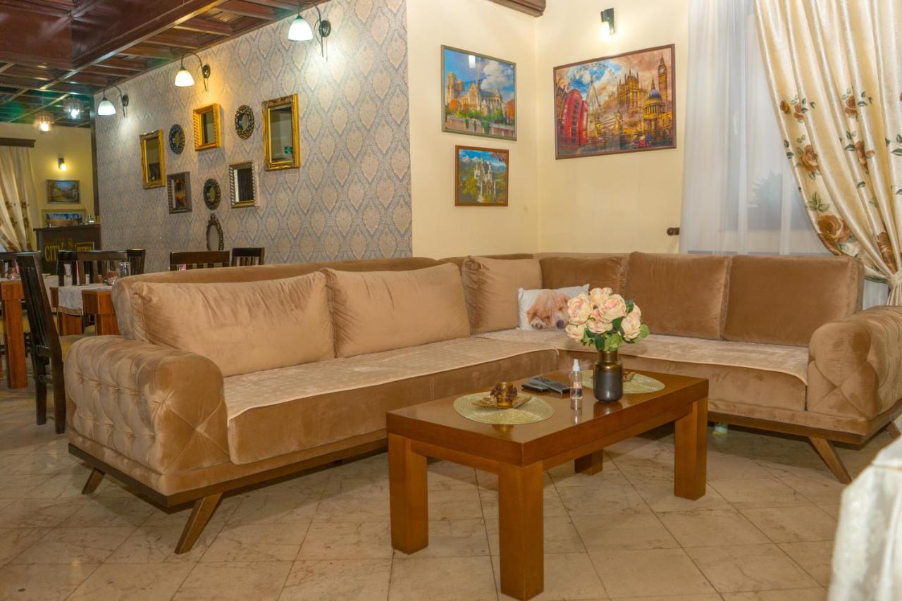 Garni Hotel City Kruševac Esterno foto